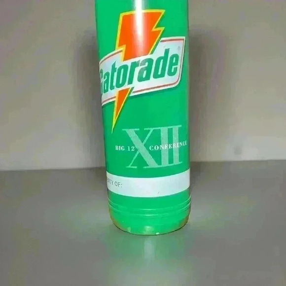 Vintage 90s Y2K Gatorade Green “Property Of” Squeeze Big 12 90s Water Bottle - Picture 2 of 7